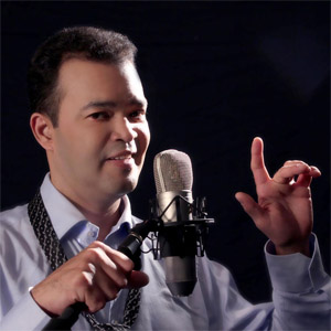 Disco Diferente de Alex Bueno