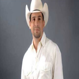 Disco Permaneces En Mi de Bobby Pulido