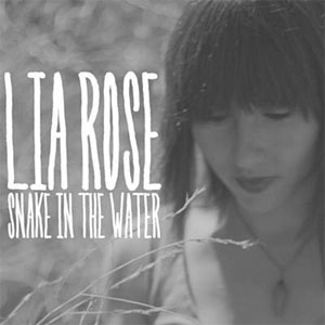 Disco Snake in the Water de Lia Rose