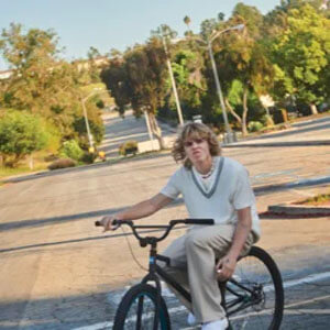 Disco Thousand Miles de The Kid LAROI